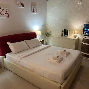  Apartment La Cantinetta Di - The Wine Cave In Milan, Huge 110sqm Next To Station